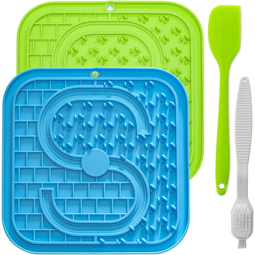 Pet Lick Mat Slow Feeder for Dogs Cats – Suction Cup Treat Pad, Training Aid
